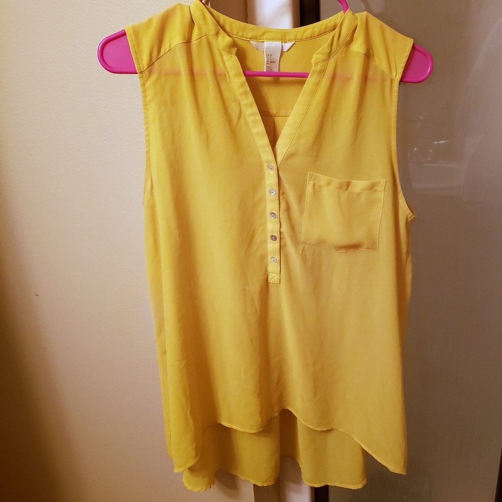 H&M Sheer Yellow High/Low Blouse size (8) Medium